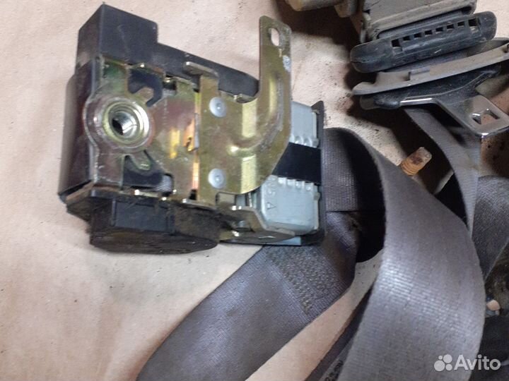 Ремени безопасности Ford Mondeo II 1996-2000