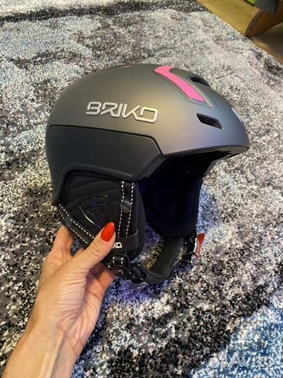 Шлем для катания на сноуборде и лыжах briko