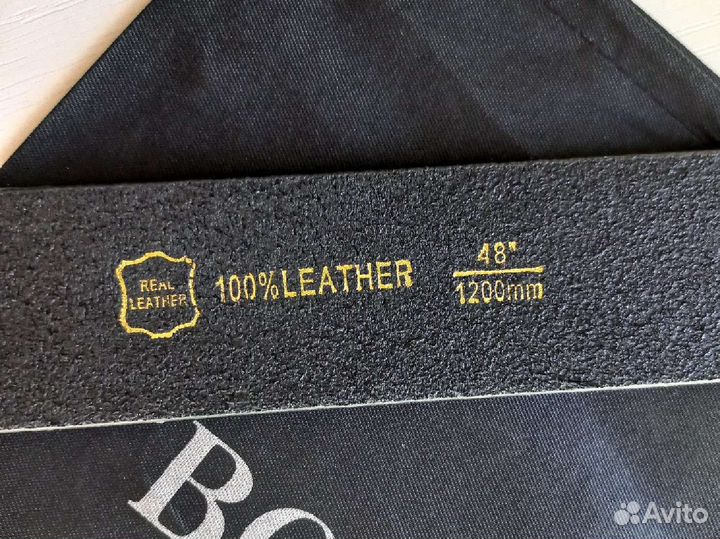 Мужской кожаный ремень черный