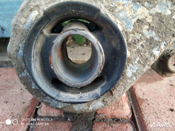 Подрамник передний Вольво Volvo S60 XC70 V70 S80