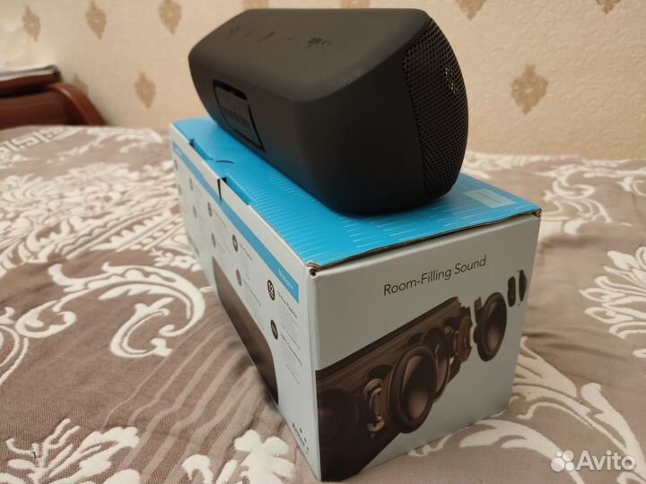 Колонка Anker Soundcore Motion Plus