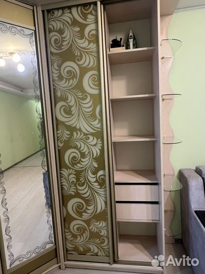 Шкаф купе с зеркалом бу