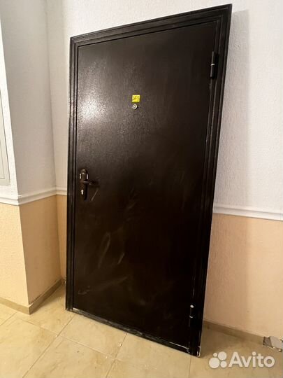 Металлическая дверь бу