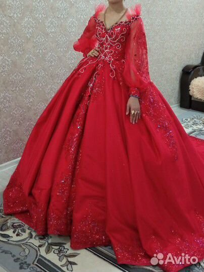 Платье свадебное вечернее для невесты