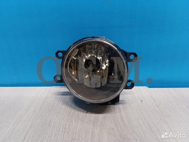 Противотуманная фара правая