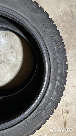 Dunlop SP Winter Ice 01 19