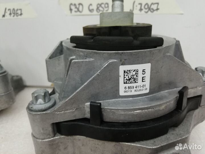 Опора двс подушка двигателя правая Bmw 4-Series