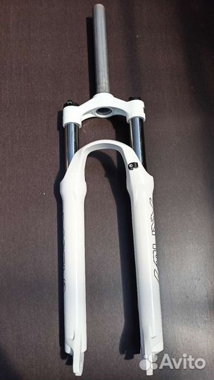 Вилка велосипедная SR Suntour XCM 27,5