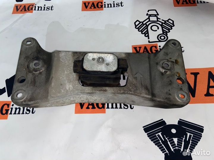 Кронштейн трансмиссии Bmw F10 3.0 N55 2012