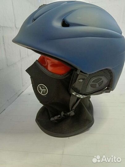 Шлем горнолыжный