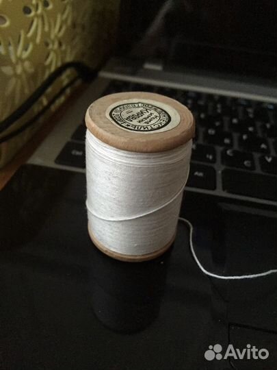 Нитки Швейные белые и цветные