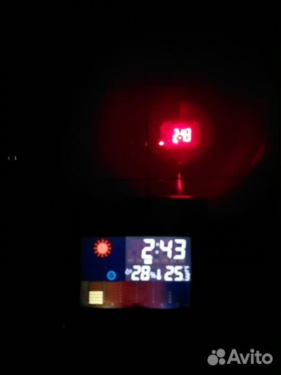 Проекционные часы будильник TrustMeteo BP-323 SRG