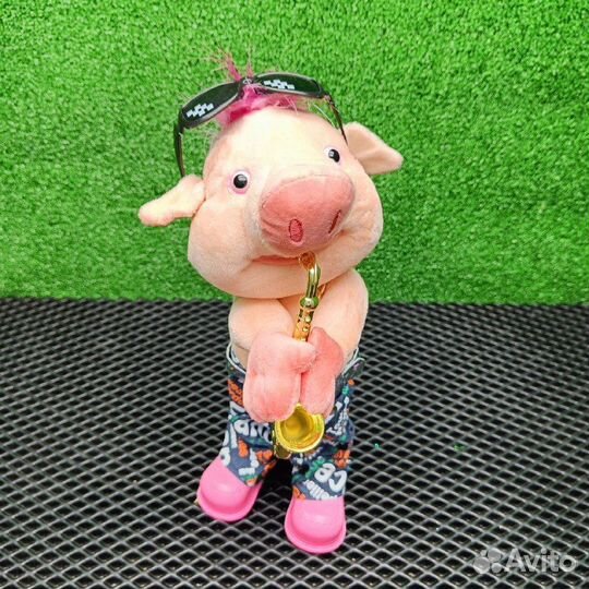 Танцующая и поющая игрушка 