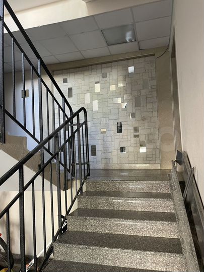 2-к. квартира, 62 м², 1/9 эт.