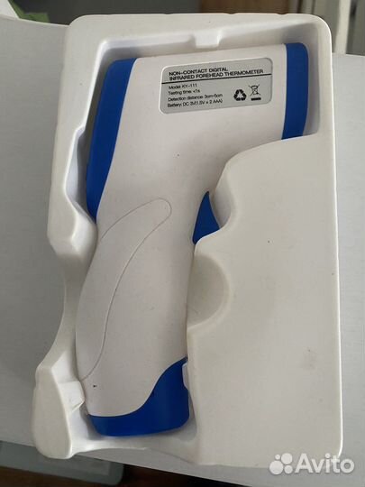 Бесконтактный инфракрасный термометр