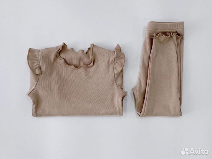 Костюм для девочки новый 92,на 2 года