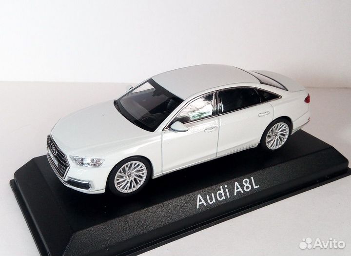 1/43 Audi A8L (D5) i-Scale Ауди А8 NEW 2019 Белый