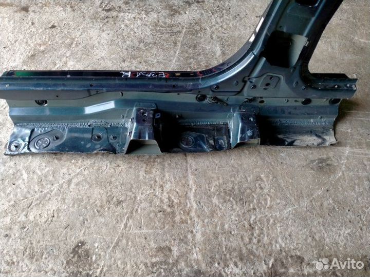 Стойка кузова средняя правая Bmw 525I E39 M54