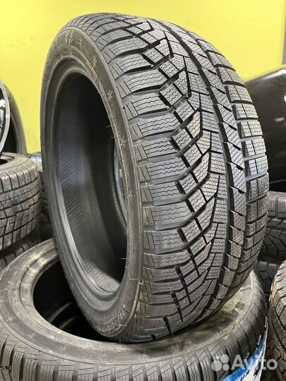 Sailun Ice Blazer Alpine EVO1 215/45 R16