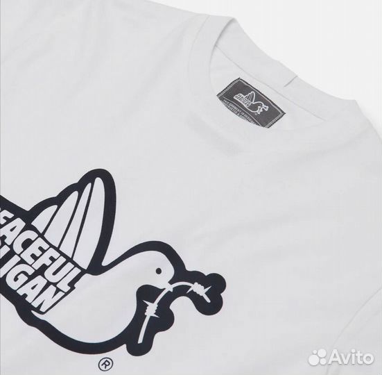 Футболка Peaceful Hooligan