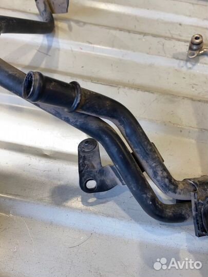 Трубки системы охлаждения Volkswagen Golf MK6 caxa