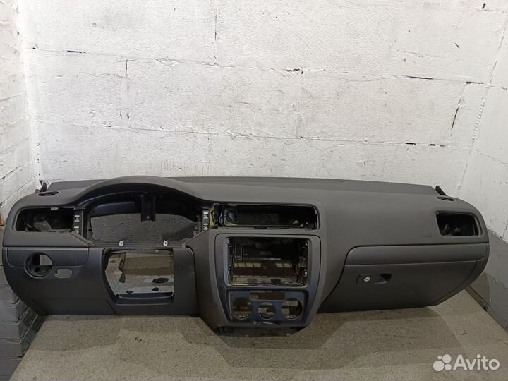 Торпеда в сборе Volkswagen Jetta 6