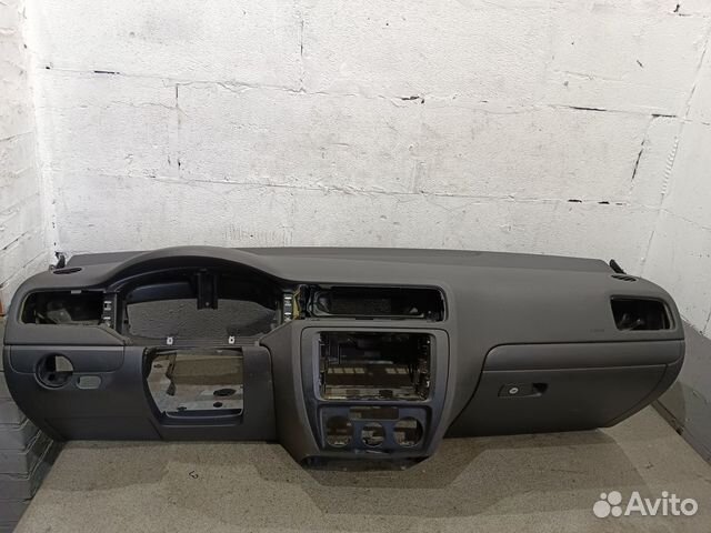 Торпеда в сборе Volkswagen Jetta 6