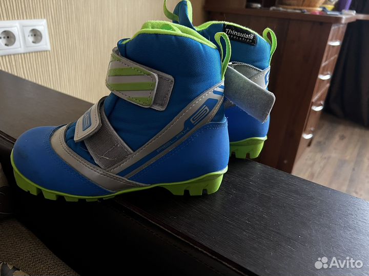 Лыжные ботинки