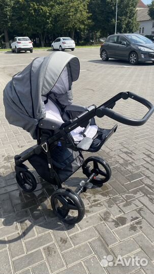 Продам коляску 2 в 1