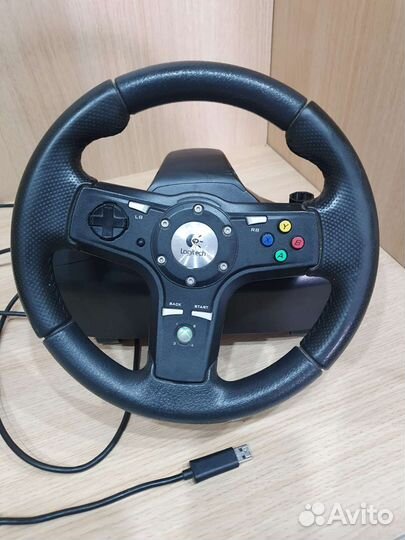 Игровой руль logitech с педалями