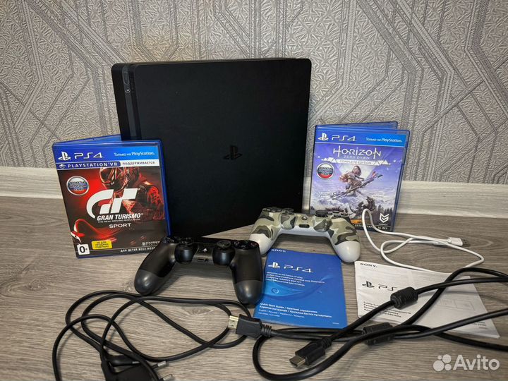 Sony playstation 4 slim