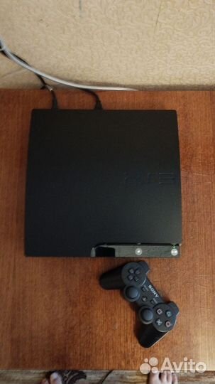 Продам PS3 320гб прошитая + игры