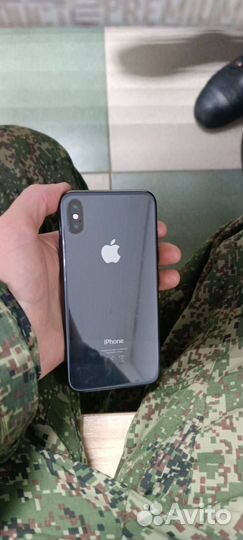 iPhone X, 64 ГБ