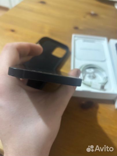 iPhone 12, 64 ГБ