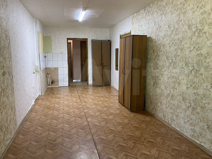 3-к. квартира, 57 м², 1/17 эт.
