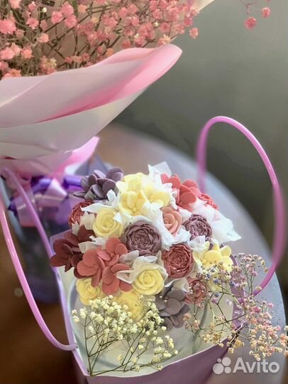 Сладкий подарок девушке