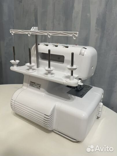 Оверлок comfort 140