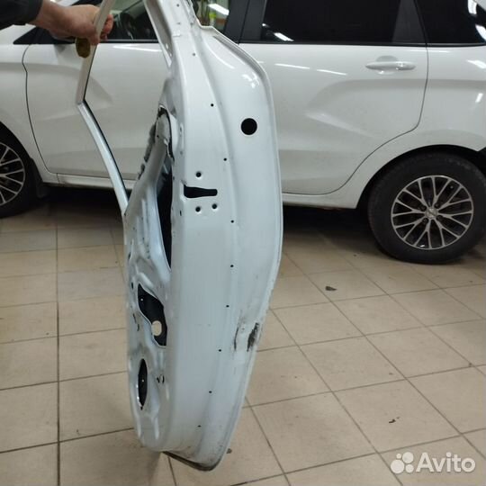 Задняя правая дверь Киа Рио 4