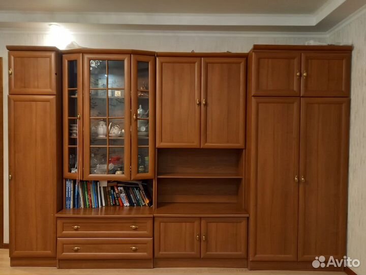 Стенка в гостиную со шкафом