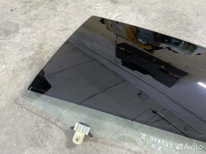 Стекло двери задней левой Kia Cerato (TD) II (2008