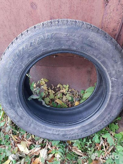 Bridgestone Blizzak Spike-01 225/65 R17 106T