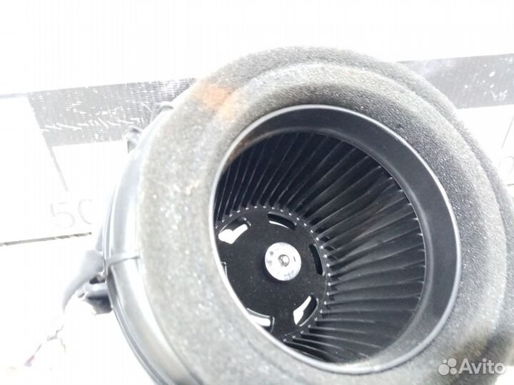 Б/У Вентилятор охлаждения батареи гибрида#001