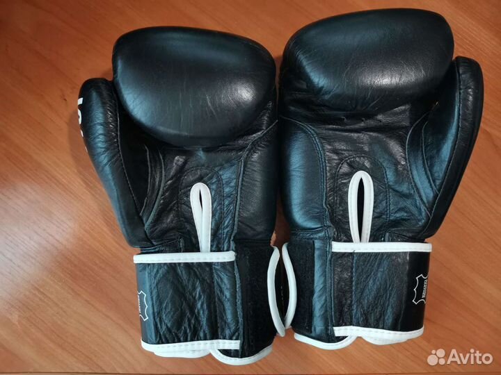 Боксерские перчатки Green Hill Gym 10.oz