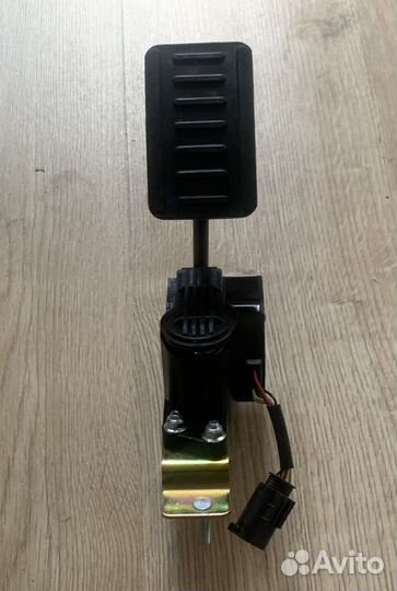 Педаль газа Камаз Евро-3 кдба453621.006-02 электр