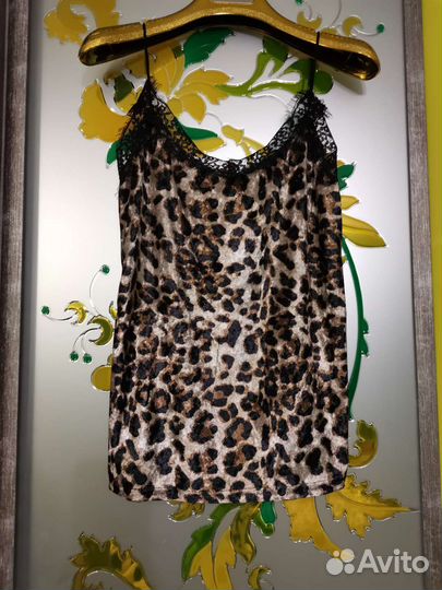 Топ женский. Италия. Бархат /кружево. S, M