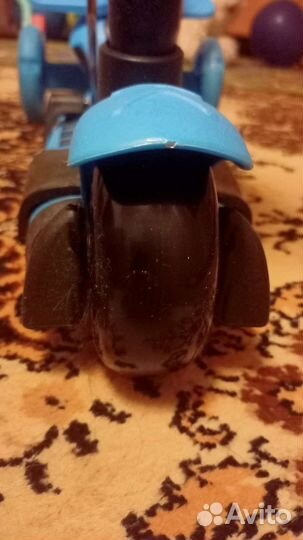 Самокат с родительской ручкой