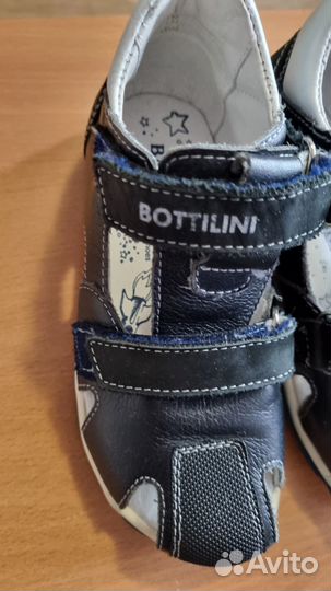 Босоножки для мальчика Bottilini 29 р