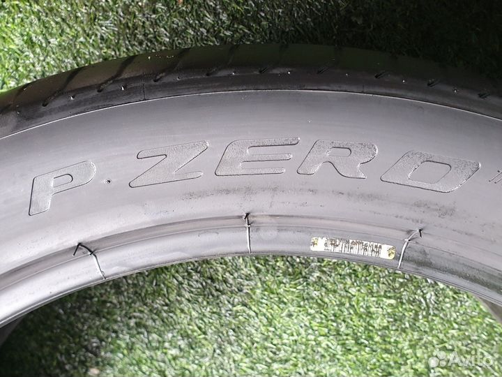 Pirelli P Zero 285/40 R22 106Y