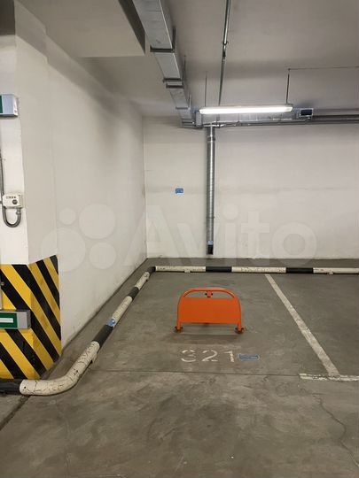 Машиноместо, 14 м²