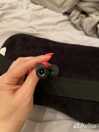 Массажная подушка для шеи